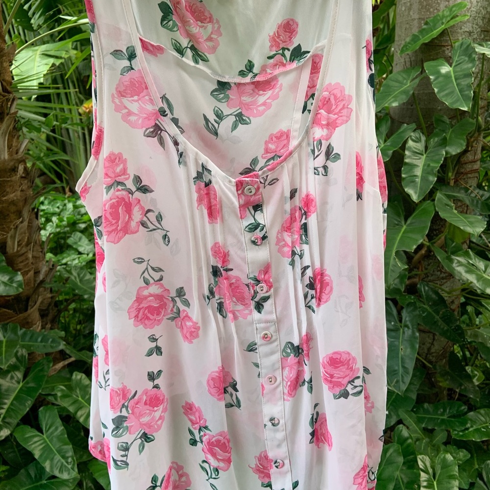 Torrid Sz 0 Pink Roses Blouse-Style Tank